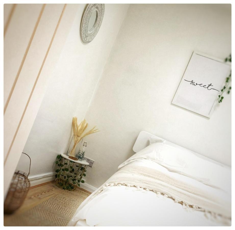 Apartament The Beach Hideaways Okręg wyborczy Hove Zewnętrze zdjęcie